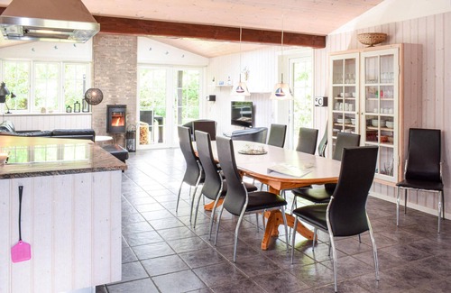 Hov House | Lovely home in Tranekær with sauna