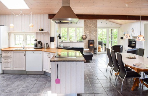Hov House | Lovely home in Tranekær with sauna