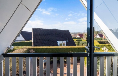 Zwiggelte House | Lovely Home with fireplace.