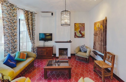 Proyecto escola Condo | Lovely house in town on the 1 st Floor. 3BD Condo for rent in Downtown, Puerto vallarta