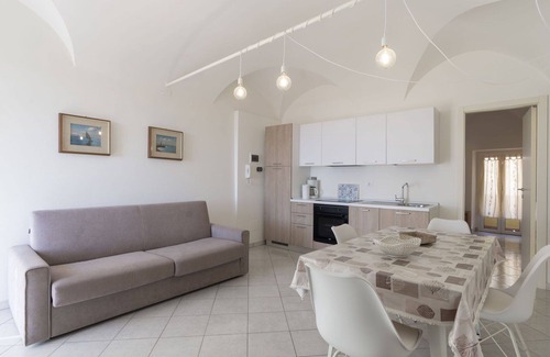 Chiappa Apartment | Lovely apartment for 5 people with WIFI, TV, balcony and pets allowed