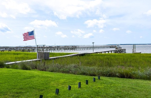 Old Village House | Lovely Mt Pleasant Townhouse with Central Location!