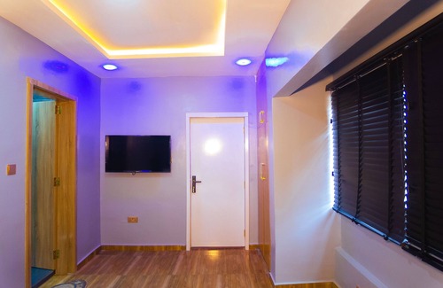 Maitama Apartment | Lovely one-bed fully-fitted condo located in d heart of Maitama, Abuja, Nigeria!