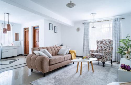 Langata Apartment | Lovely One Bedroom Apartment,Swimming pool, gym, workspace