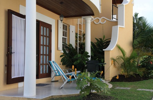 Blue Waters Apartment | Lovely one bedroom ground floor apartment with swimming pool and gardens