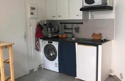 Cite Apartment | Lovely, quiet studio, just a few minutes' walk from the town center