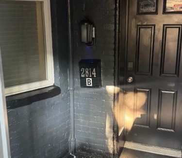 Columbia Heights Apartment | Lovely Remodeled 2bdrm Basement Home