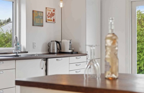 Dronningmolle House | Lovely secluded cottage in Dronningmølle.