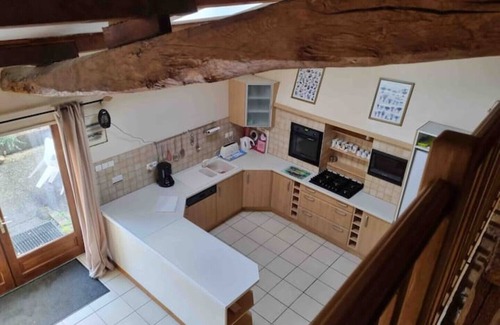 Paizay-le-Tort Cottage | Lovely & Spacious 8-Person Gite with Private Hot Tub & Shared Swimming Pool