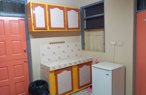 Roseau Apartment | Lovely, spacious apartment in quiet neighborhood.