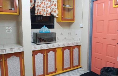 Roseau Apartment | Lovely, spacious apartment in quiet neighborhood.