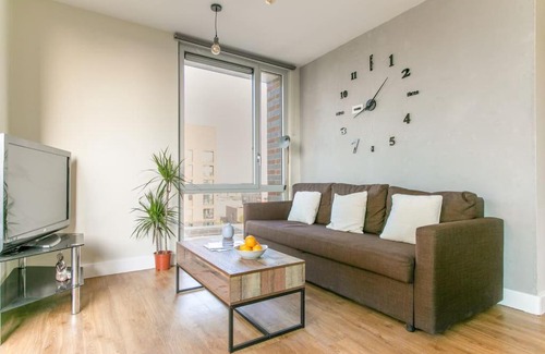 Bromley South Apartment | Lovely, Spacious - Penthouse in East London