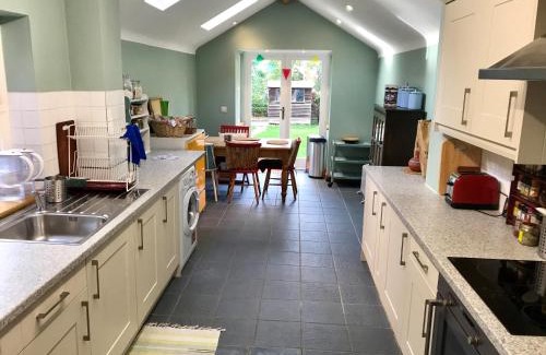 South Hinksey House | Lovely Terraced 2-Bed House (near Hinksey Park)
