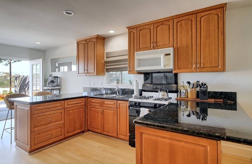 Oxnard Shores House | Lovely vacation home - 10-min walk to the beach!