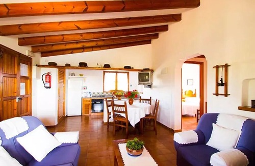 Puerto de Pollensa Villa | Lovely villa in Pollença, countryside