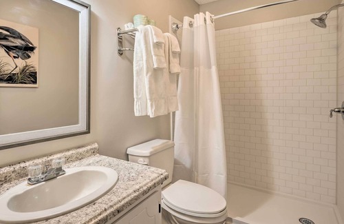 Winchester Cabin | Lovely Waterfront Abode w/ Shared Boat Ramp!