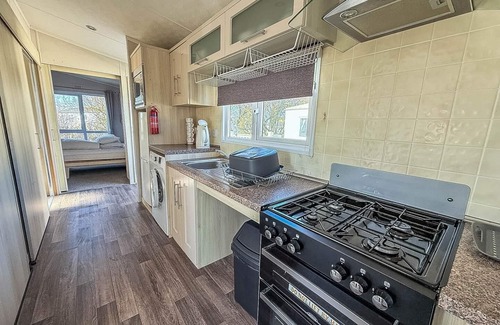 Mappleton House | Lovely wheelchair friendly caravan at Skipsea Sands in Yorkshire ref 41167WF