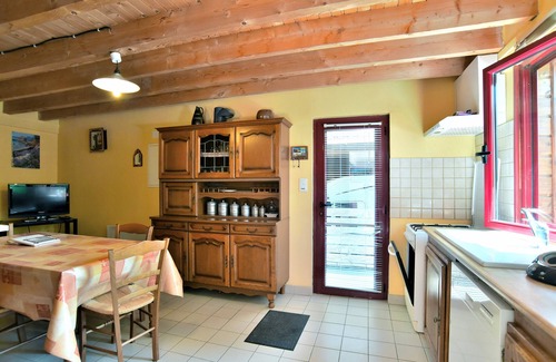 Pluduno Ski Chalet | Lovely Wooden Vacation Home