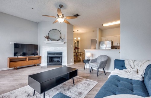 Bluffview Condo | Lovers Lane Condo