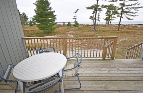 Glen Arbor Condo | Lower Level Beachfront Condo in Glen Arbor 2B/2BA!