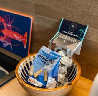 Grimsby Ski Chalet | Lowfield Lodge & Hot Tub - Humberston Fitties Beach