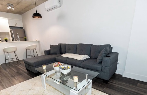 Mascouche Apartment | Lowkey Corner