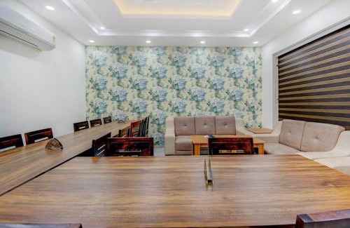 Zirakpur Hotel | LRC Hotel & Banquet Zirakpur