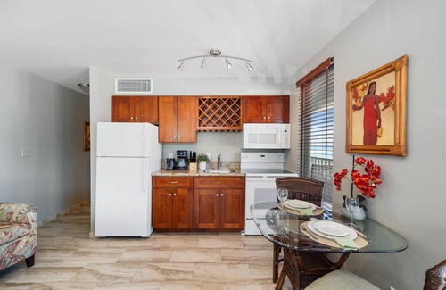 Historic Lahaina Front Street Condo | LS 234 Relax w/Ocean & Island Views Lanai, Central AC, Pool, Hot Tub