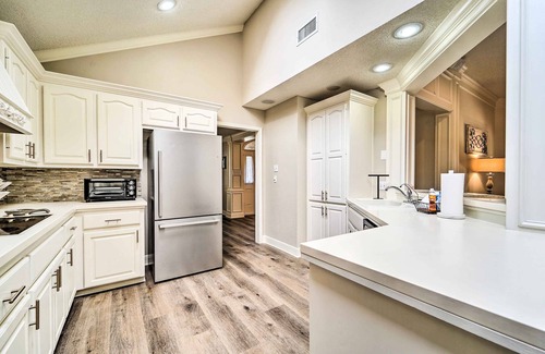 Lubbock Villa | Lubbock Home w/Patio ~ 6 Mi to Texas Tech!