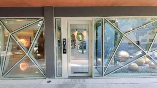 Mont'Serrat House | Lucas by Yoo por LikeHome