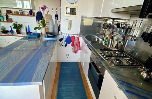 Marina di Carrara Apartment | Luce e Mare, 110m2 fully equipped apartment 1 km from the sea and Carrara Fair