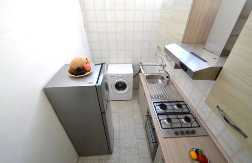 Roca Vecchia House | Luce holiday home with air conditioning for 5 guests