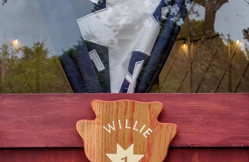 Dripping Springs RV Rental | Lucky Arrow Retreat: Yurts