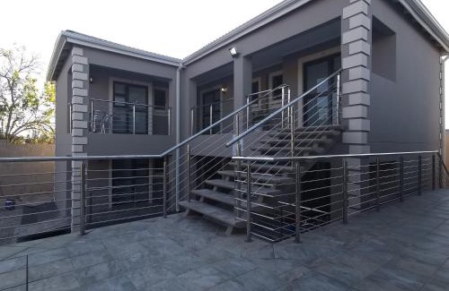 Mthatha Bed & Breakfast | Lucolo Palace B&B - Mthatha