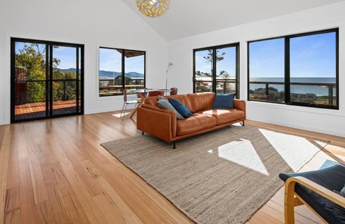 Bicheno House | Lucy - Incredible