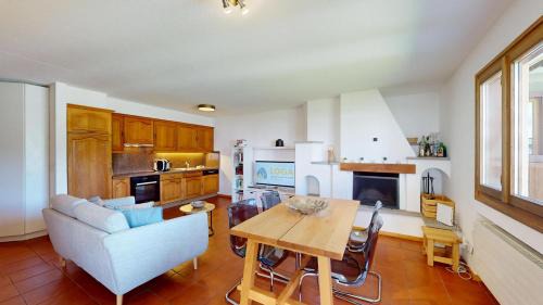 Sankt Moritz-Bad Apartment | Ludains 2/9