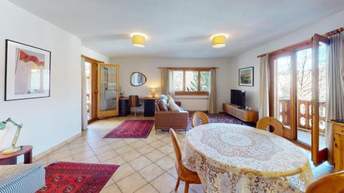 Sankt Moritz-Bad Apartment | Ludains 27