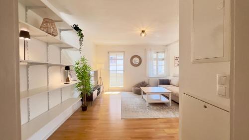 Ludwigsburg Apartment | LudwigsHome 85qm Free Parking Luxus Balcony