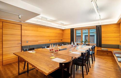 Huzenbach House | Lug ins Tal - Gruppenhaus