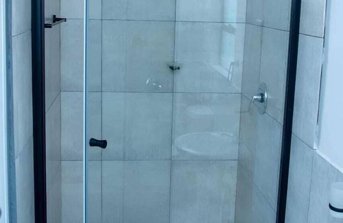 Thohoyandou House | LUGOGO GUESTHOUSE