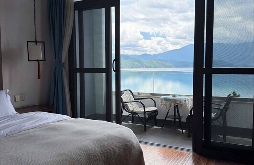 Lugu Lake - Yanyuan Hotel | Lugu Lake Yunshang Holiday Hotel
