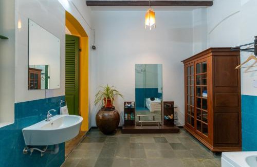 White Town Hotel | Luigi Villa