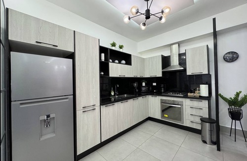 Santiago Province Apartment | Lujoso apartamento en Santiago la esmeralda