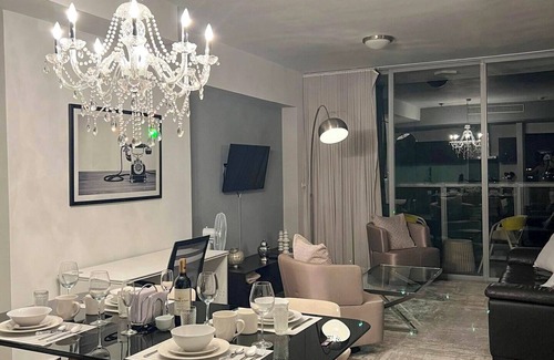 Obarrio Apartment | Lujosa Suite Piso 53 - Yoo Panamá 53K