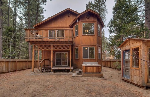 Tahoe Island House | Lukins Lodge - Three Bedroom Home