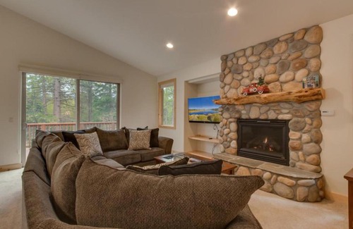 Tahoe Island House | Lukins Lodge