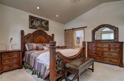 Tahoe Island House | Lukins Lodge