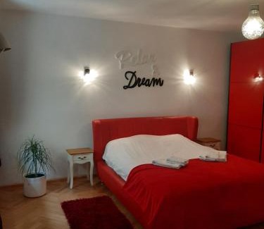 Centrul Vechi Apartment | Luky10