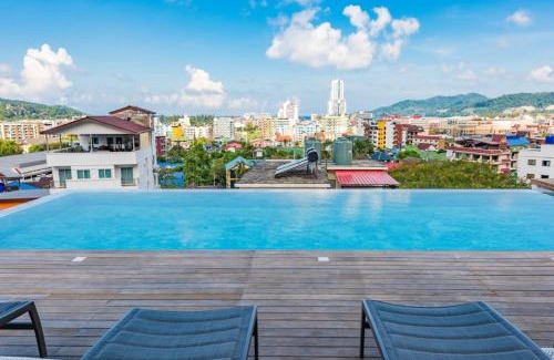 Nanai Road Hotel | LullaBella Hotel Patong