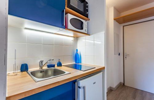 Jean Moulin - Marius Berliet Apartment | "Lumières",centre-ville, fonctionnel, cosy, au calme, avec espace de travail, faculté Lyon 3